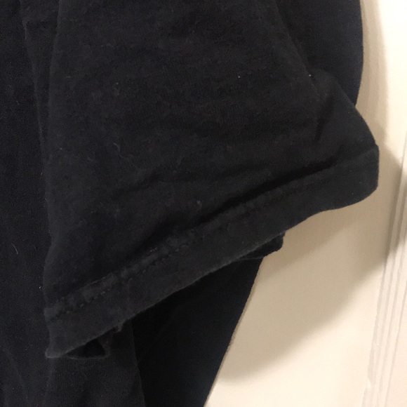 V neck tee shirt - Picture 2 of 5